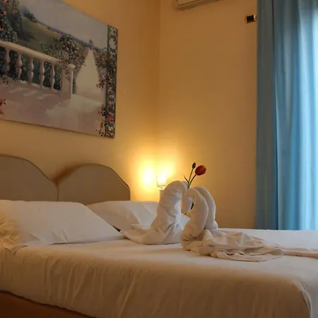 Amleto Hotel 4*