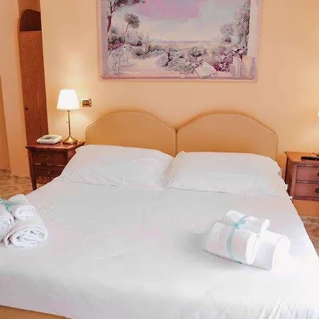 Amleto Hotel 4*